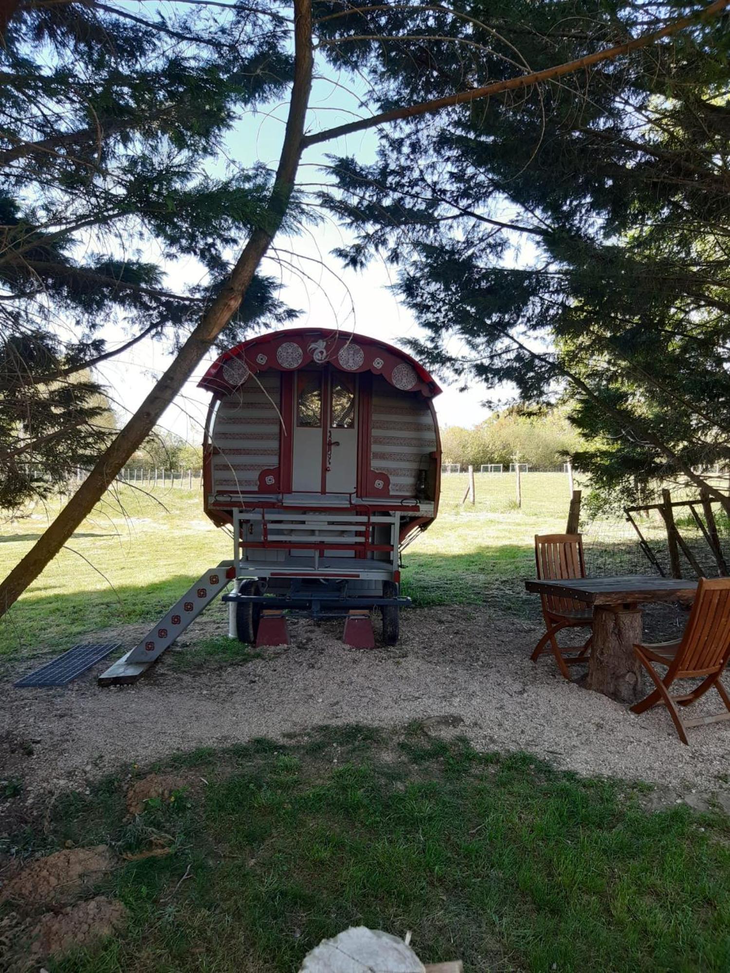 Roulotte Irlandaise Polly Hotel Saint-Vincent-en-Bresse Luaran gambar